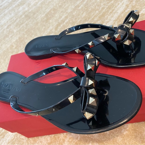 Valentino Rubber Rockstud thong sandal - Picture 6 of 11